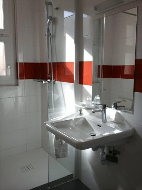 Hotel Calvaire Lourdes Buitenkant foto