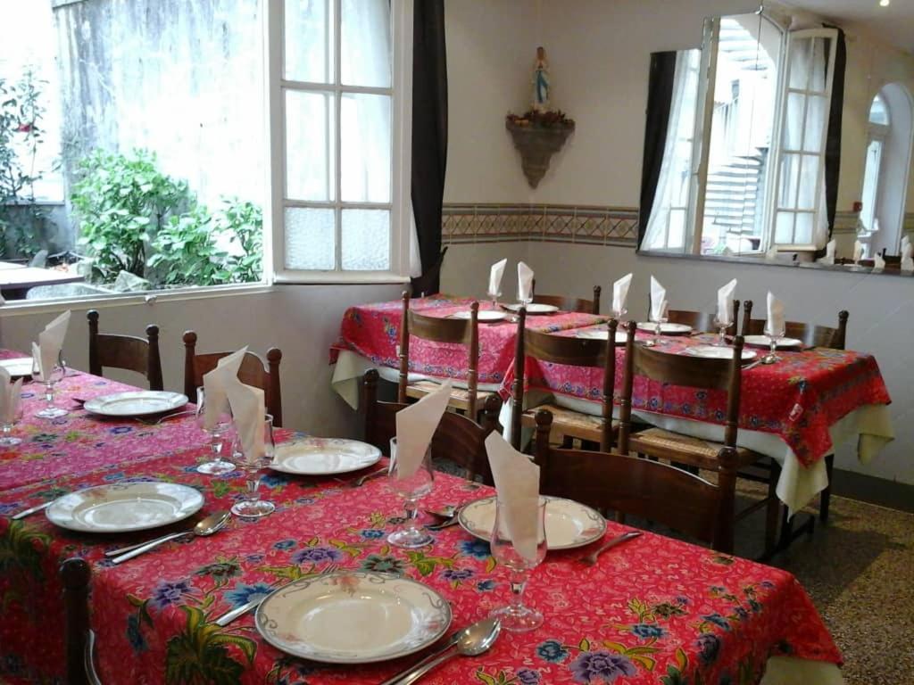 Hotel Calvaire Lourdes Buitenkant foto